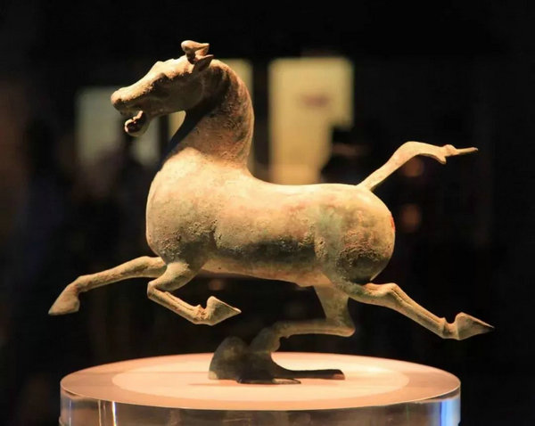 �����ⲿ�ֲ����LOGO����ʶ������